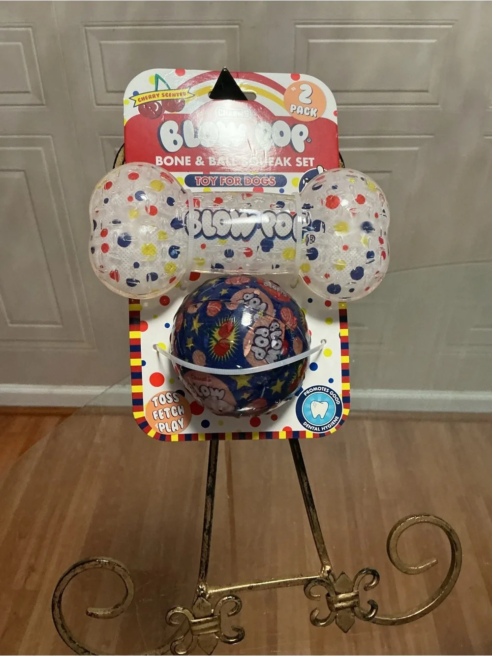 Brand New Charms Blow Pop  Set Of  Ball 3” & Bone 6”   With Loud Squeaker  Set